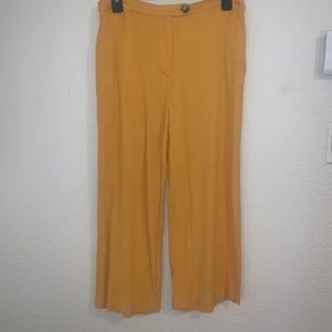 Yellow pants